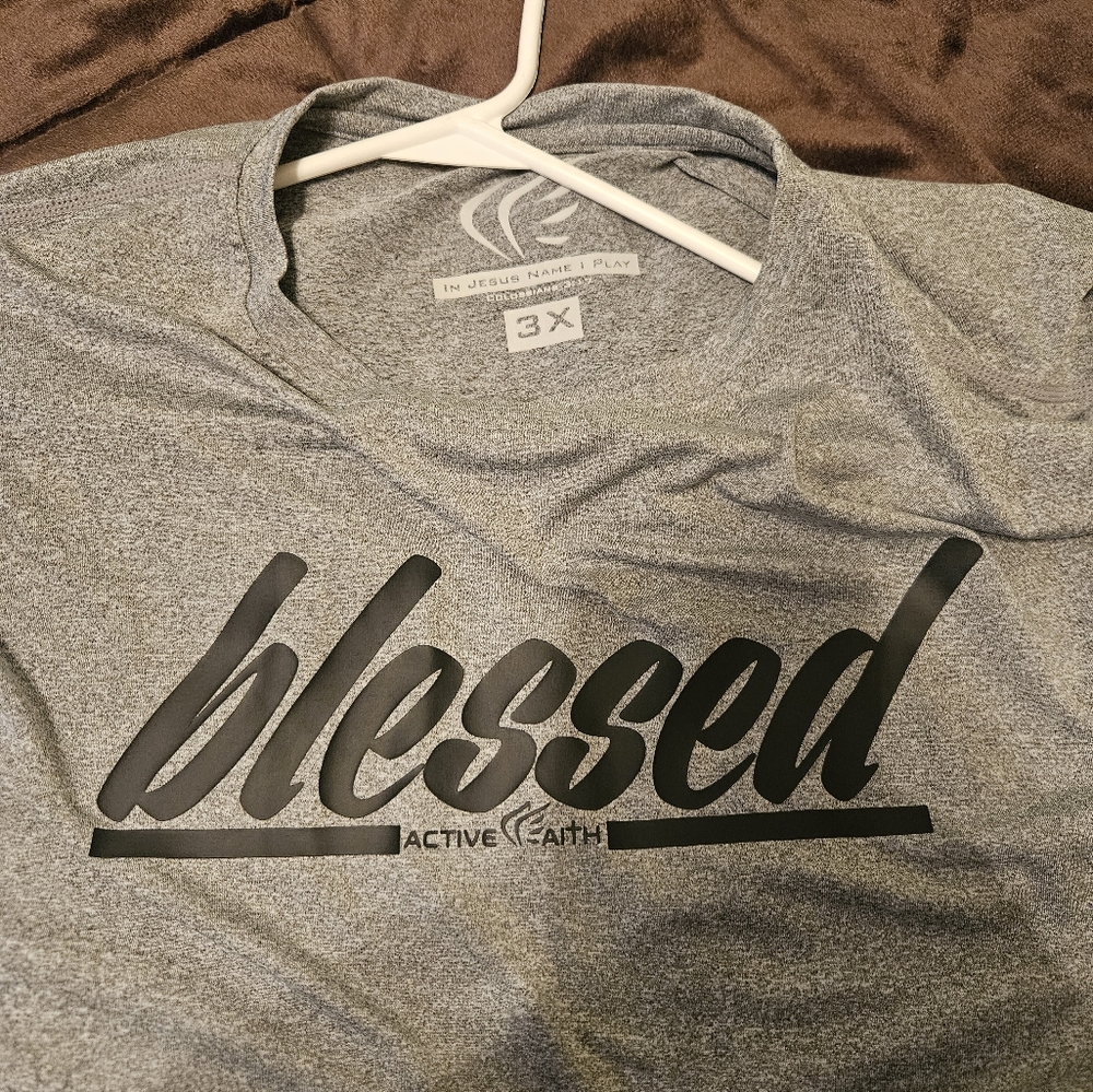 ACTIVE FAITH ' BLESSED ' TEE SHIRT - Picture 3 of 4